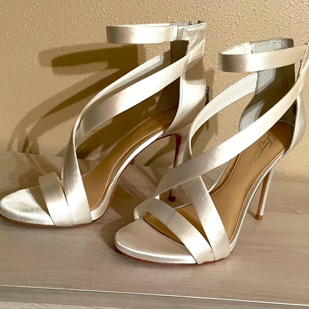 Imagine by Vince Camuto Satin Heels